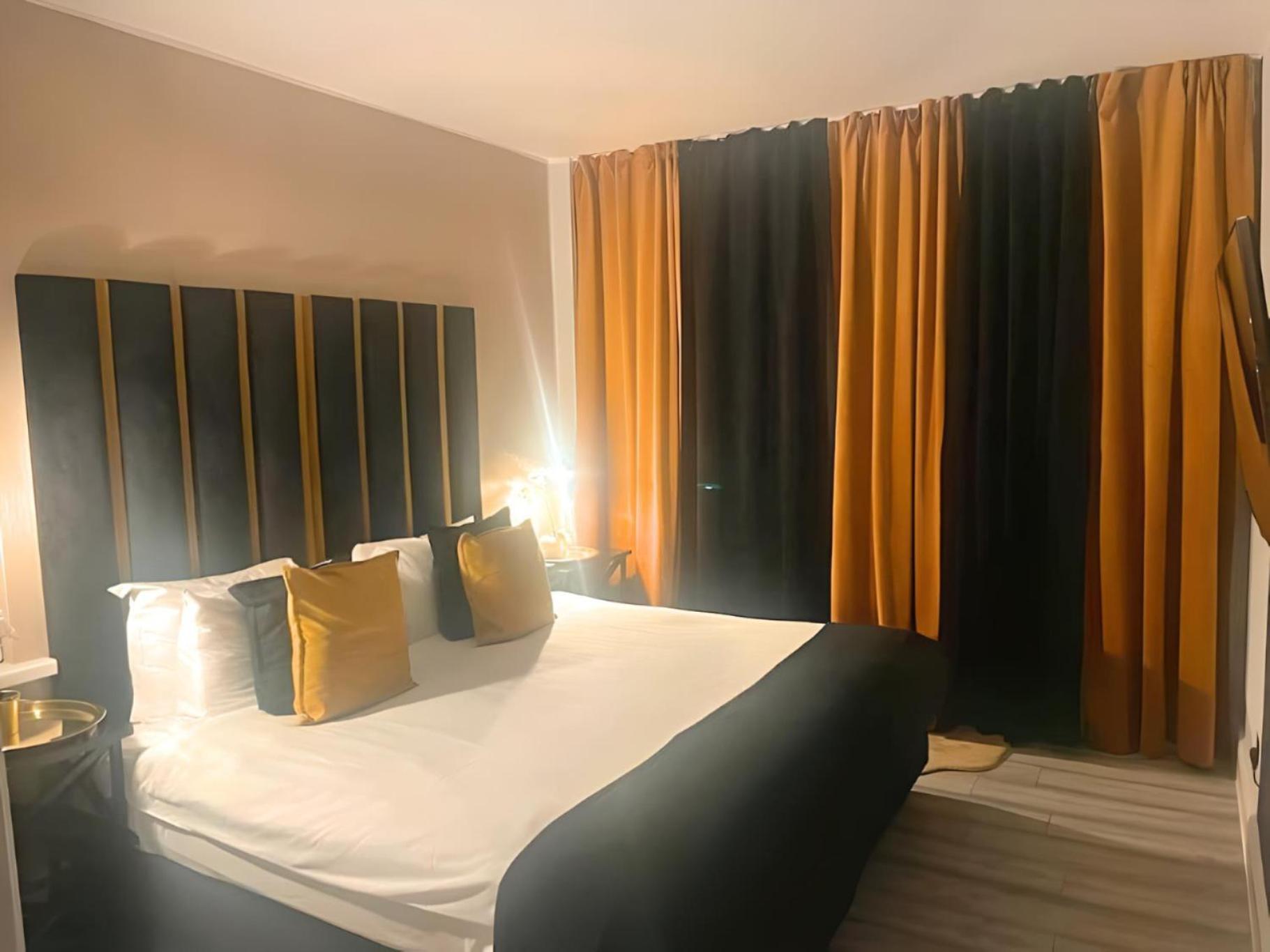*Luxury 9Ine Lush Jacuzzi Apartment & Balcony* Бирмингам Екстериор снимка